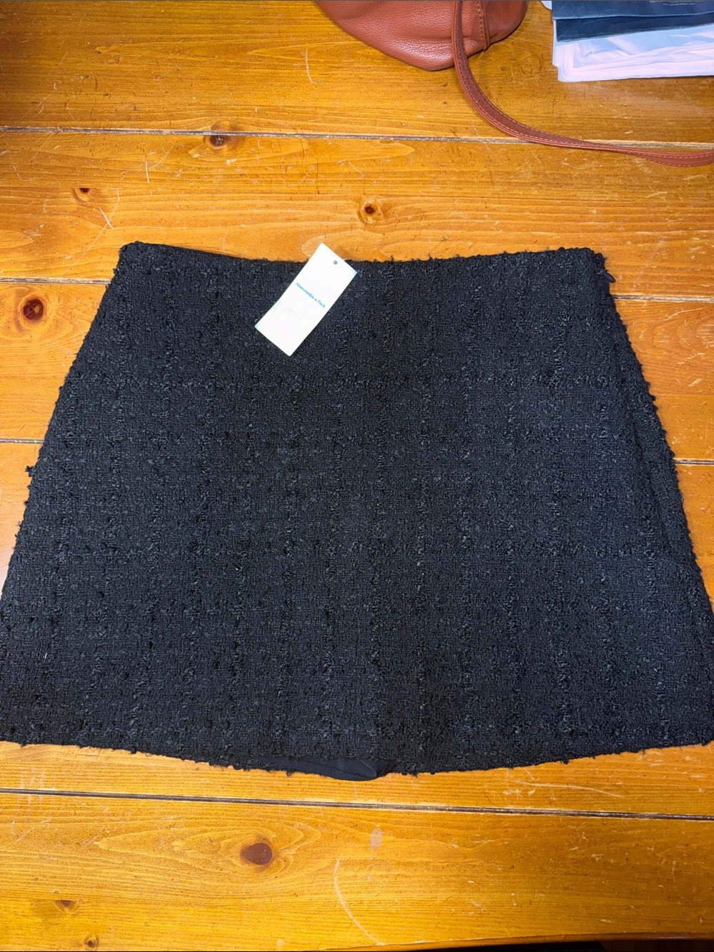 Abercrombie & Fitch NWT Textured Black Mini Skirt - Sleek Women's Staple